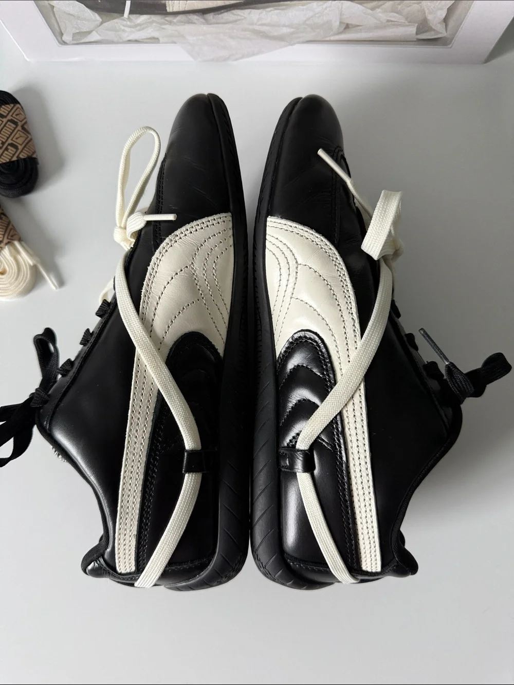 Puma Speedcat x Rose - US W Size 8 - Black / Warm White